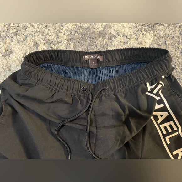 Michael Kors, Men’s Swim Shorts with 7” Inseam, in Black, US Size: Small - Picture 4 of 6